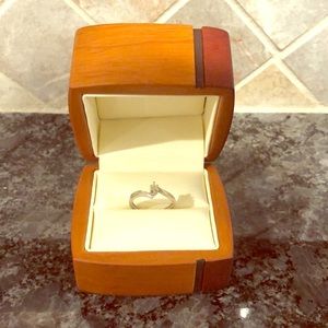 1/10 carat marquise cut diamond ring